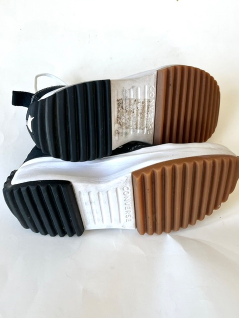 Converse Run Star Hike Platform Sneaker - Black / White / Gum size 7.5 - Picture 6 of 7